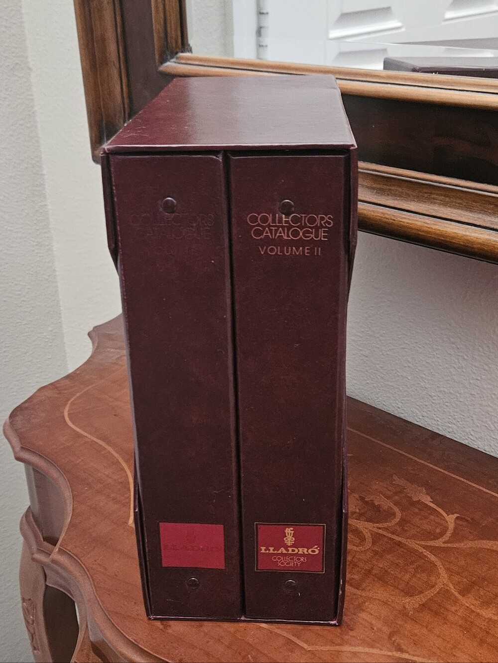 RARE LLADRO COLLECTORS CATALOGUES VOLUME I & II BOOK INFORMATION GUIDE BOOKLET